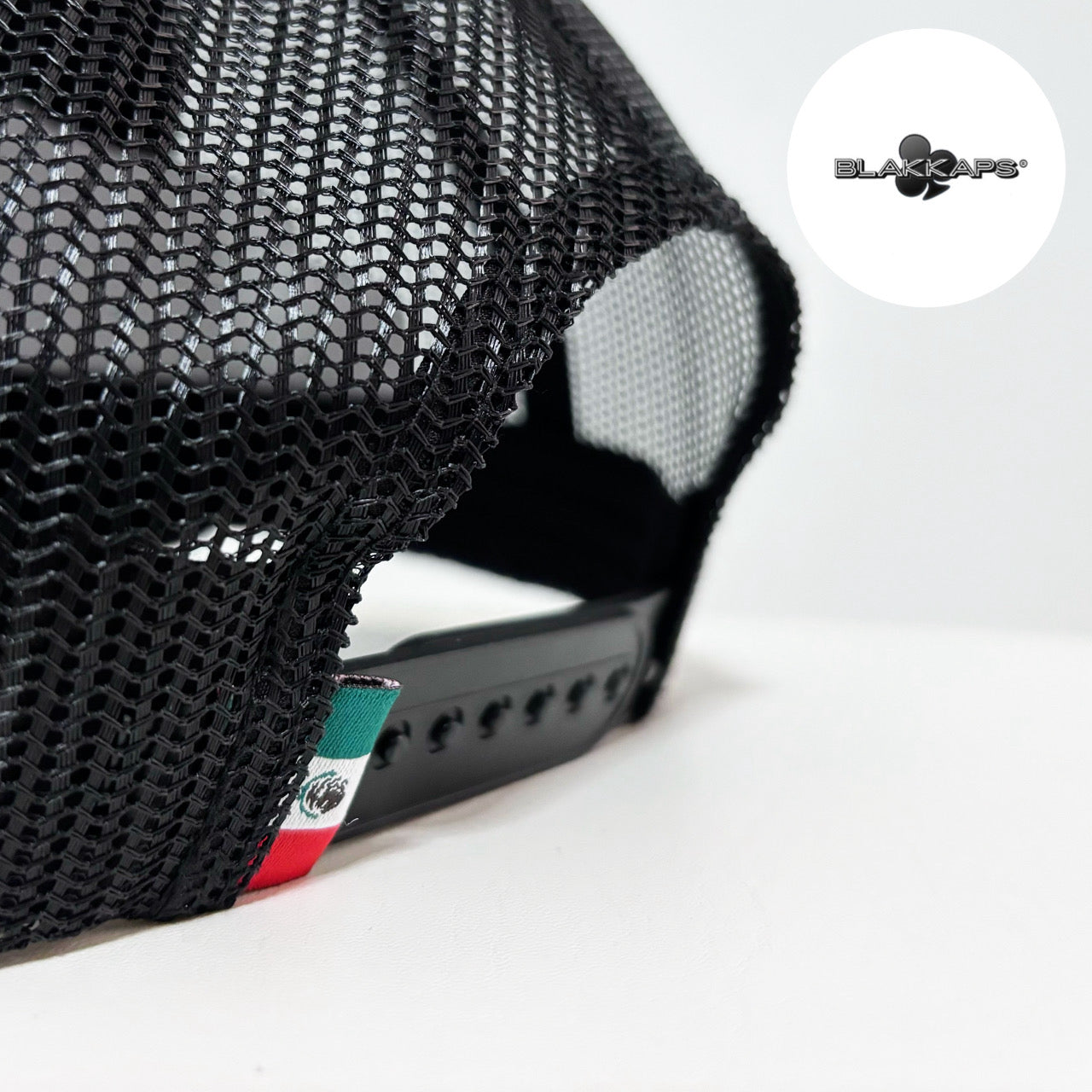 Gorra Negra HECHO EN MEXICO Bordada 3D BLAKKAPS®♣️